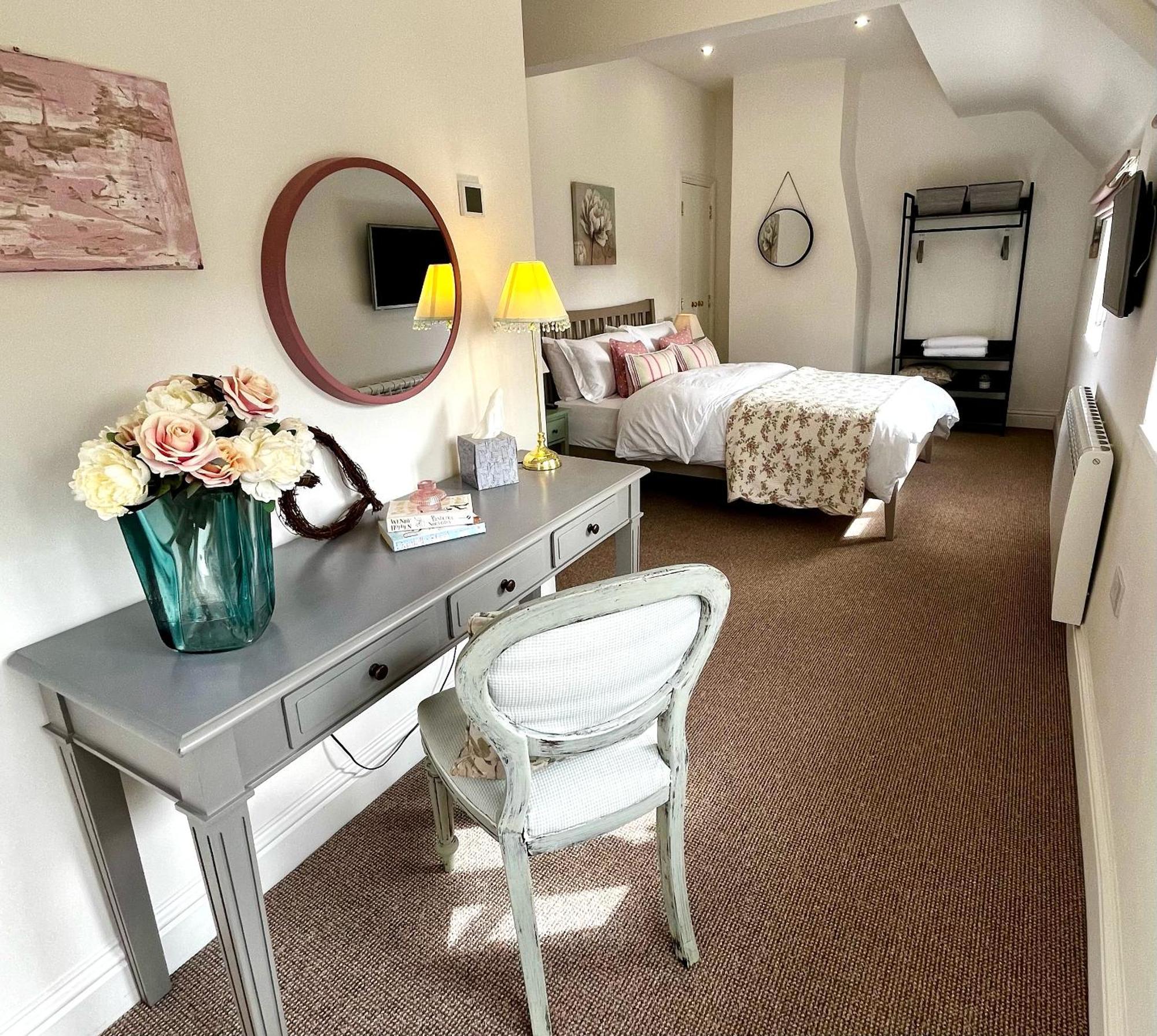Flower Cottage By Ludlow Castle With Onsite Parking Exteriör bild
